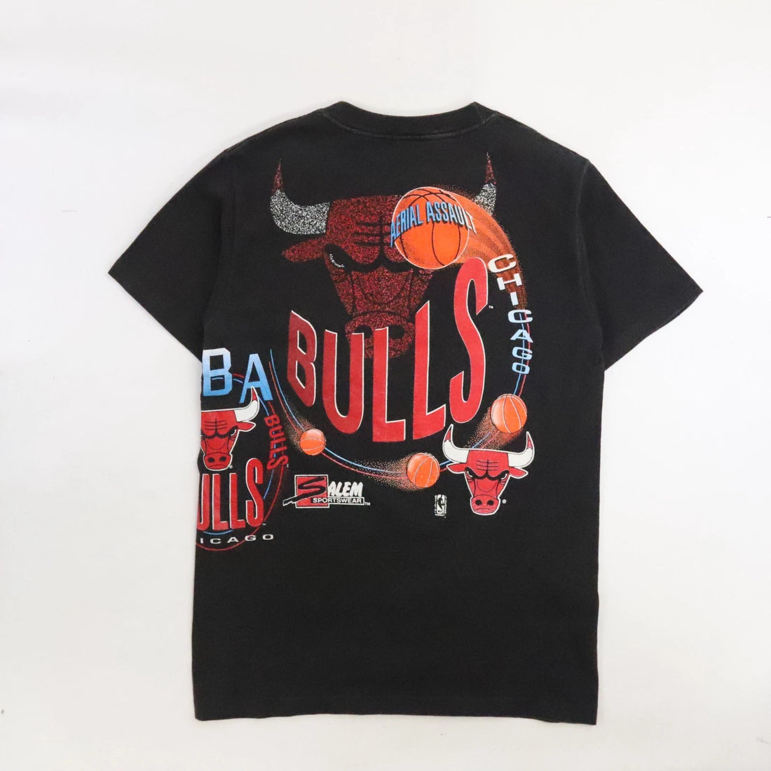 Vintage Chicago Bulls Aerial Assault Salem T-Shirt Size Medium 90s NBA