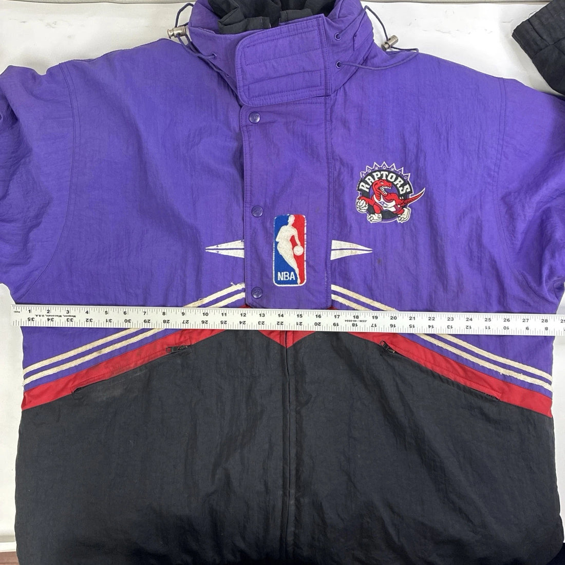 Toronto Raptors Logo Athletic Puffer Jacket Size XL NBA
