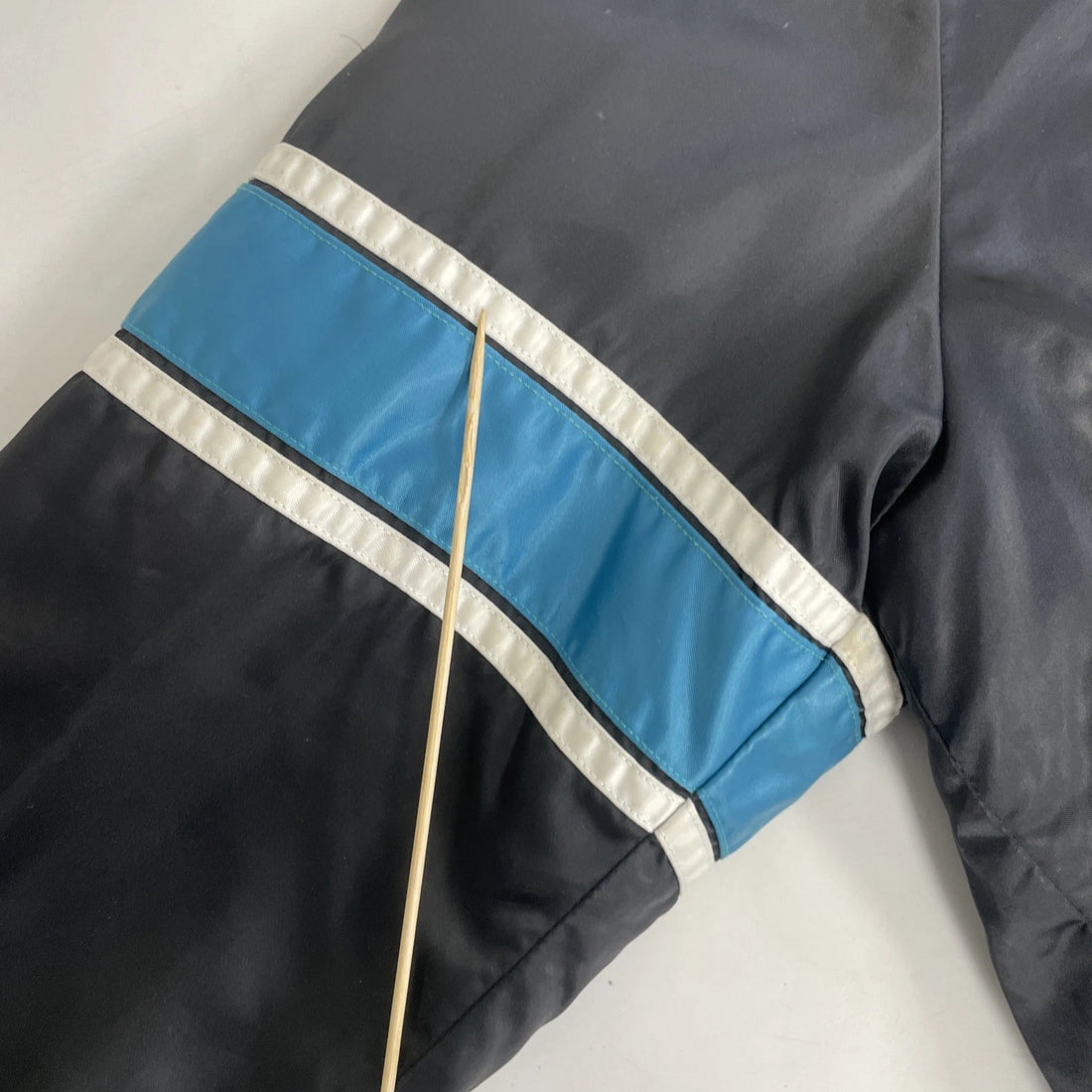 Vintage San Jose Sharks Satin Bomber Jacket Size Medium NHL