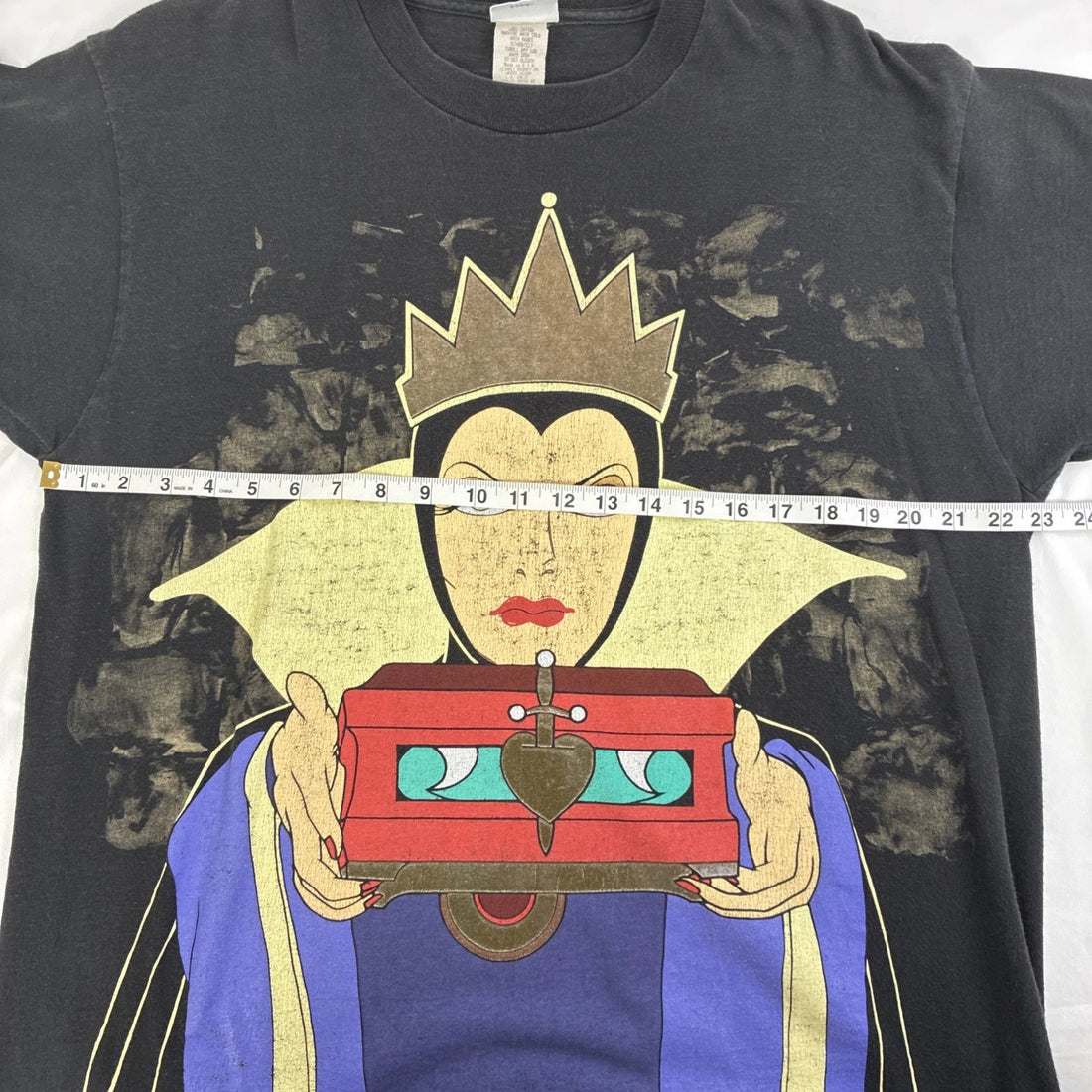 Vintage Snow White Evil Queen Disney T-Shirt Size XL Villains 90s