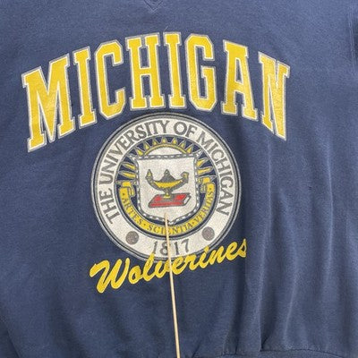 Vintage Michigan Wolverines Crest Sweatshirt Crewneck Size Medium NCAA