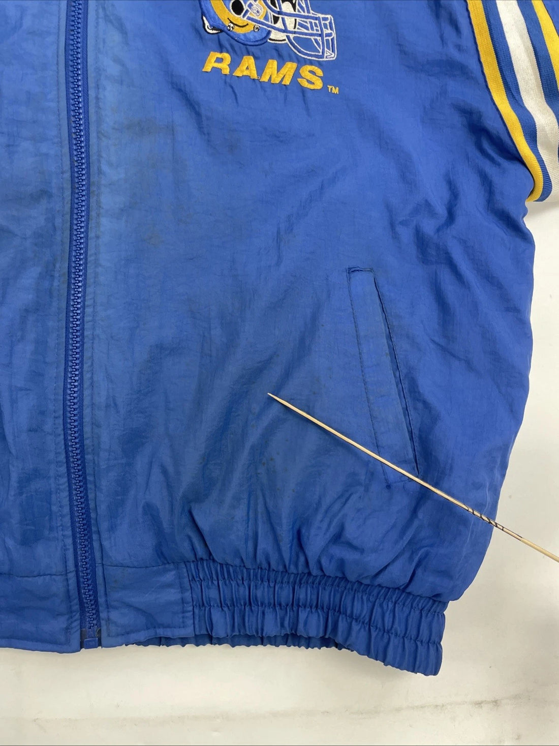 Vintage St. Louis Rams Pro Player Puffer Jacket Size 2XL NFL