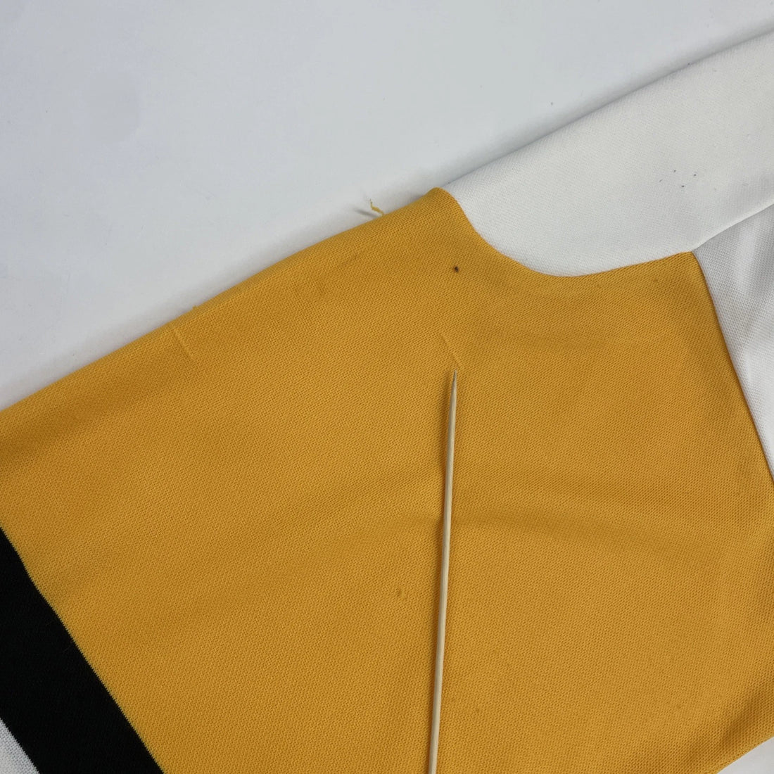 Vintage Pittsburgh Penguins CCM Jersey Size Large 90s NHL