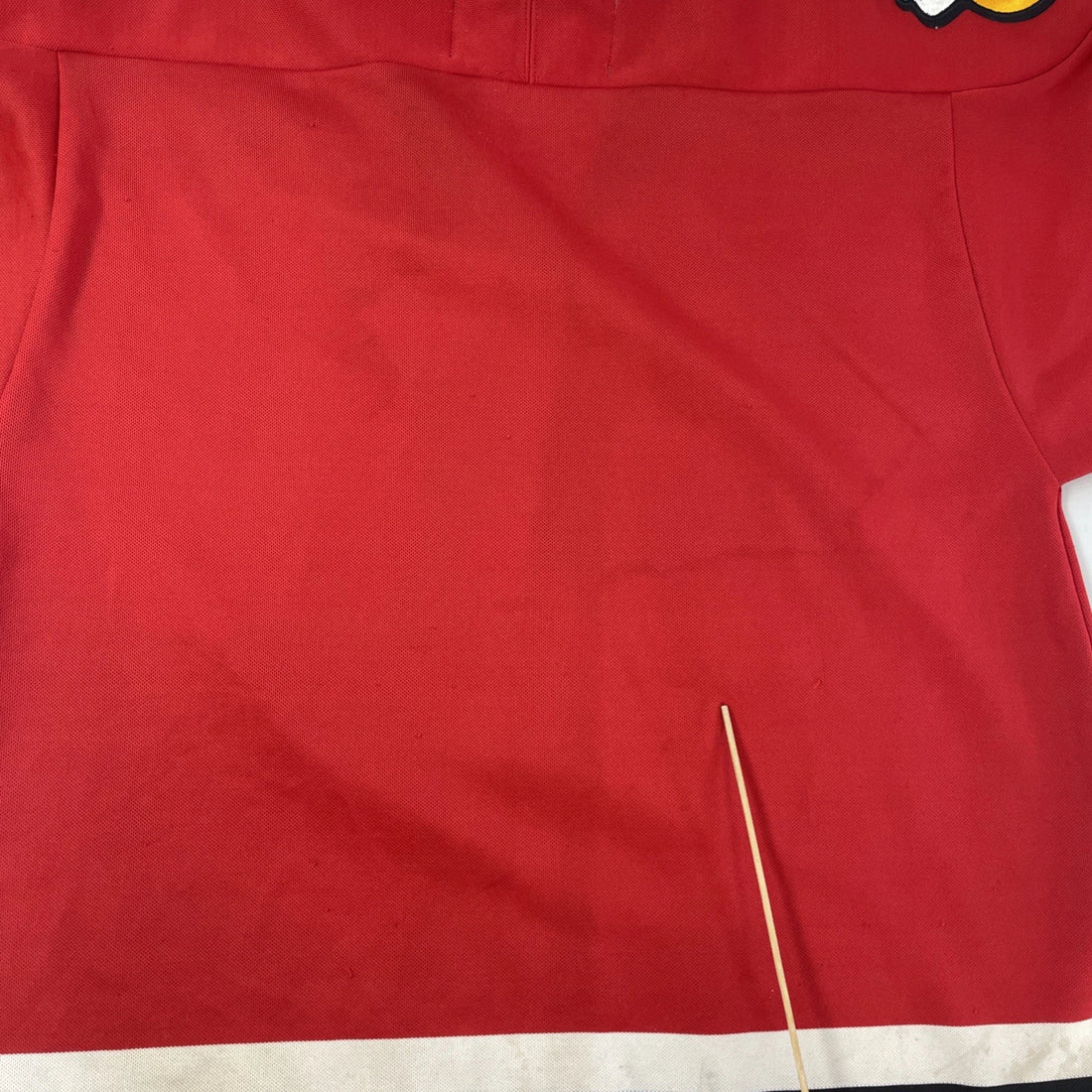 Vintage Chicago Blackhawks CCM Jersey Size Medium NHL
