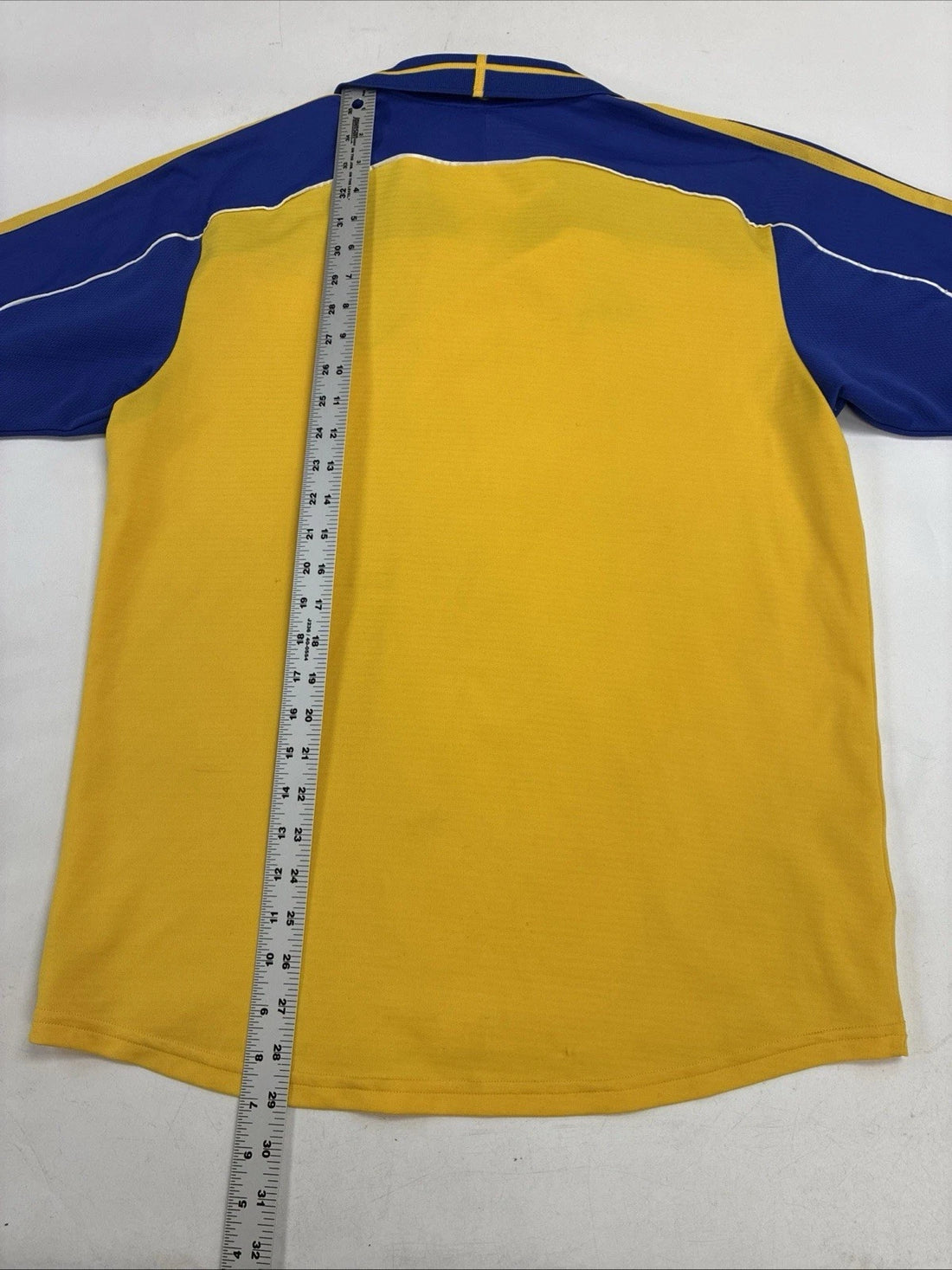 Vintage Sweden Adidas Soccer Football Jersey Size Medium FIFA
