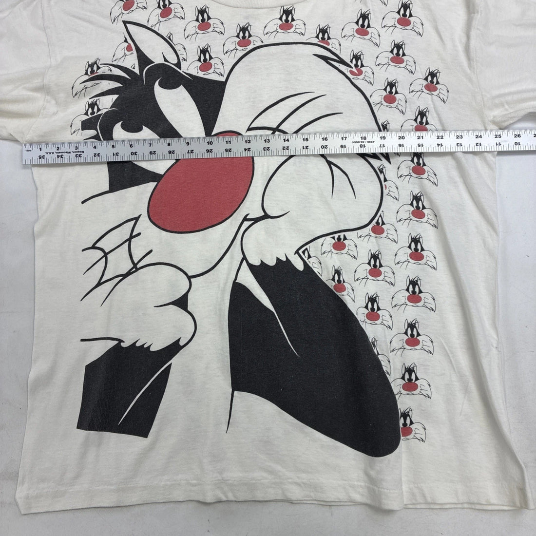 Vintage Sylvester Looney Tunes T-Shirt Size XL All Over Print 1995 90s