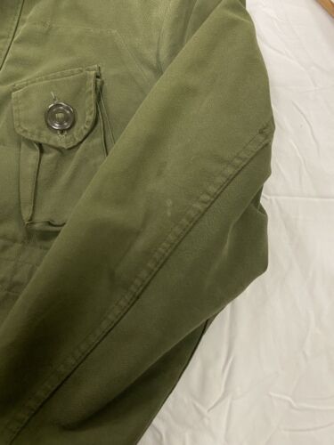 Vintage US Army Field Coat Jacket Size Medium Green Military
