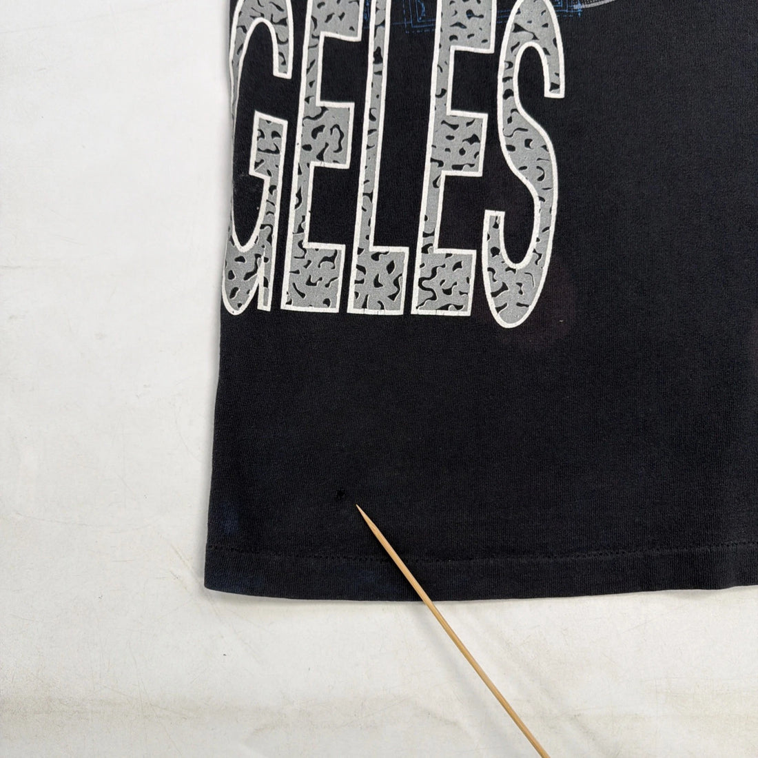 Vintage Los Angeles Raiders T-Shirt Size Large Wrap Around 90s NFL