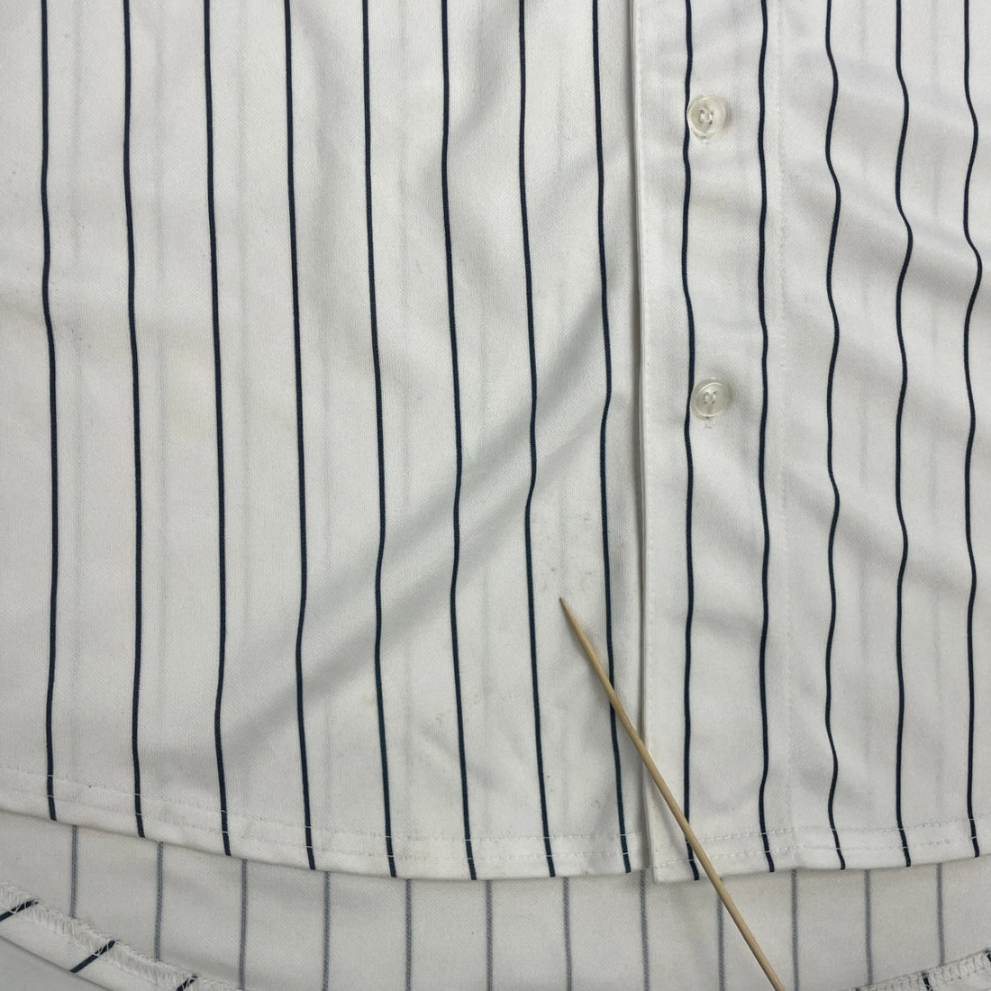Vintage Minnesota Twins Russell Athletic Jersey Size XL White Pinstripe MLB