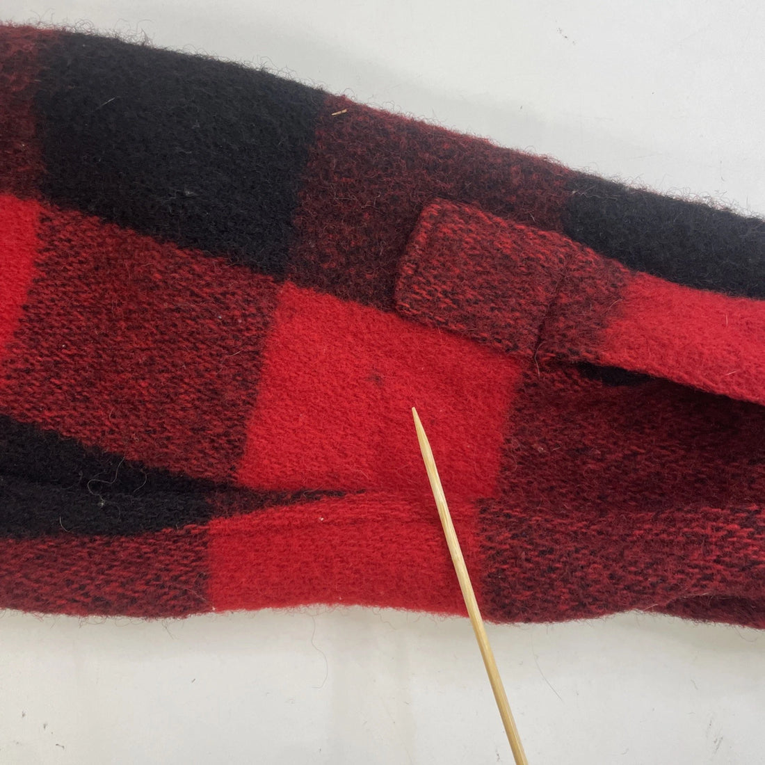 Vintage Woolrich Wool Button Up Shirt Size Medium Red Buffalo Plaid 70s