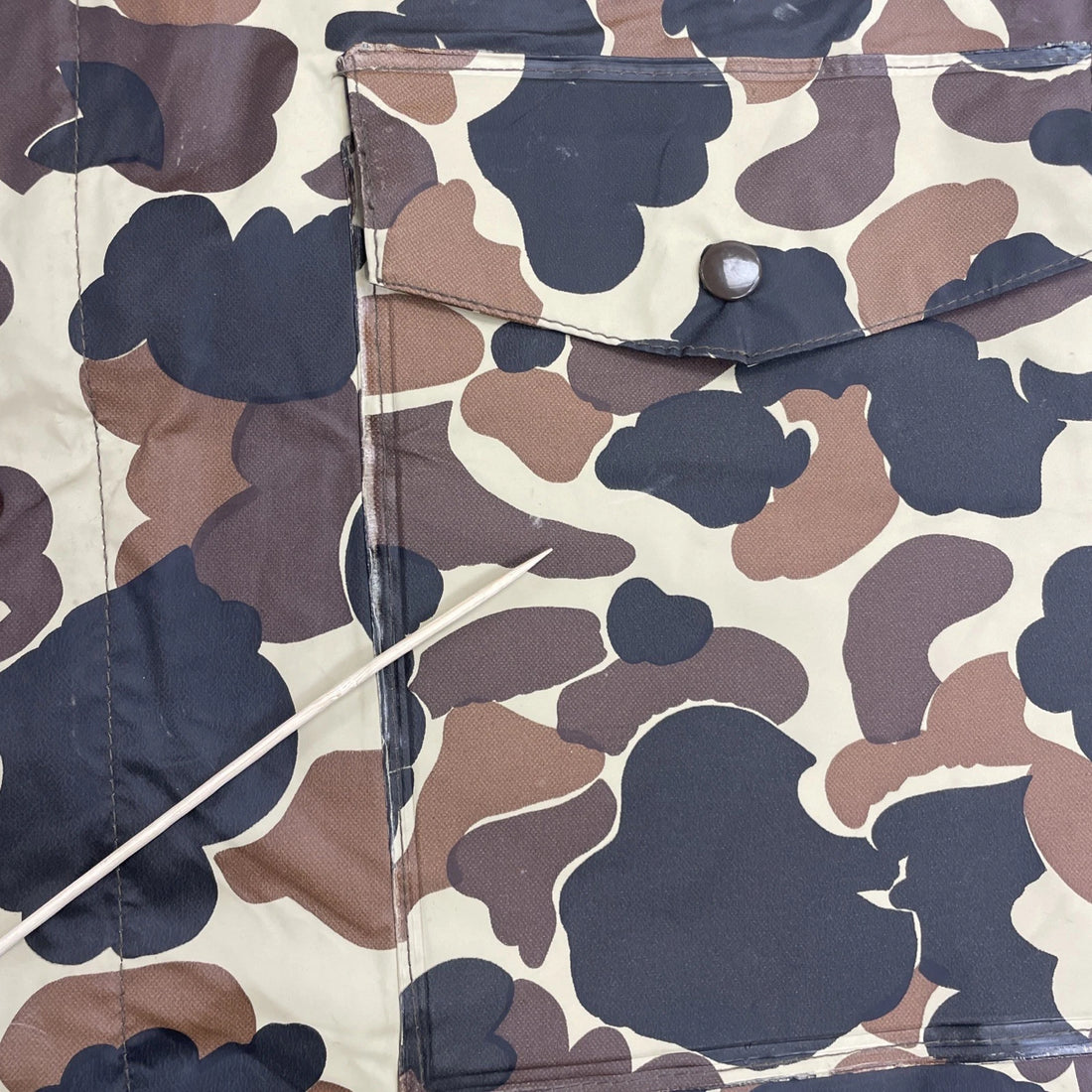 Columbia Duck Camo PVC Rain Coat Jacket Size Large