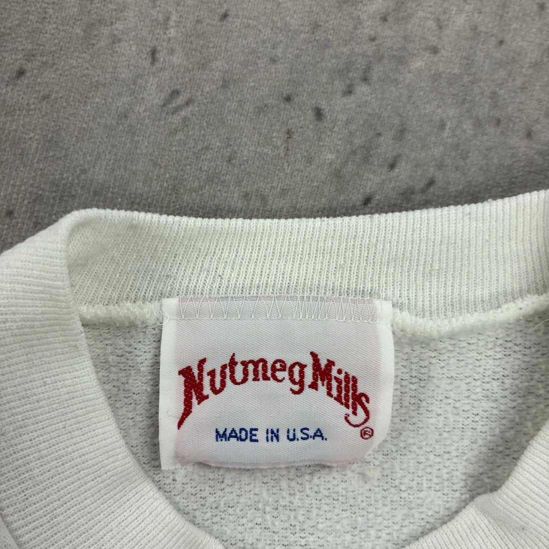 Los Angeles Lakers Nutmeg Crewneck Sweatshirt Size Medium NBA
