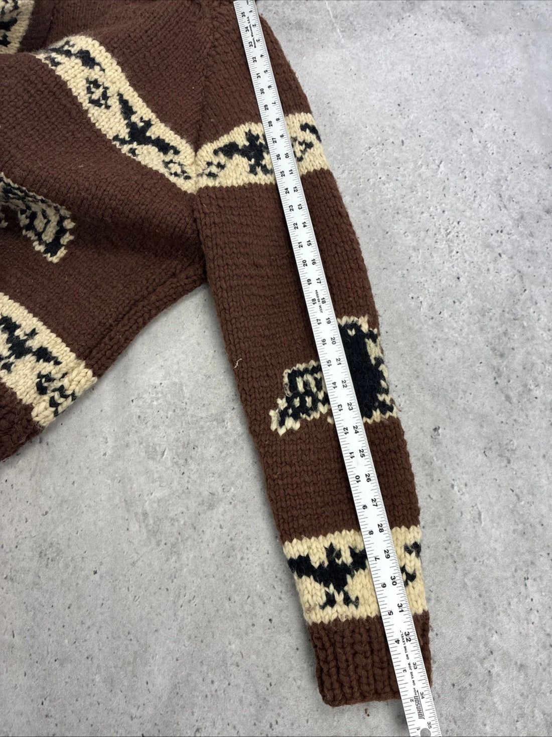Vintage Totem Thunderbird Wool Knit Cowichan Sweater Size XL