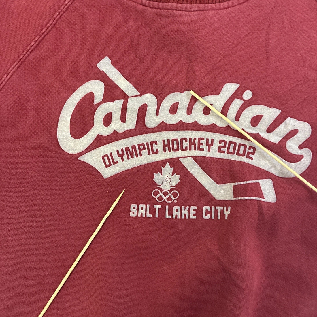 Vintage Canadian Olympic Hockey 2002 Roots Crewneck Sweatshirt Size Large