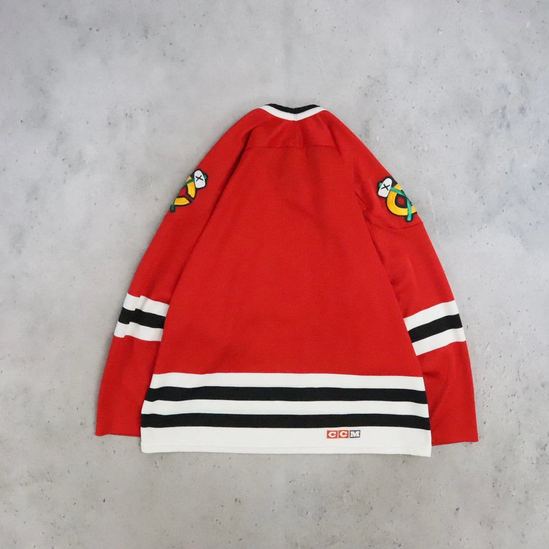 Vintage Chicago Blackhawks CCM Jersey Size Small NHL