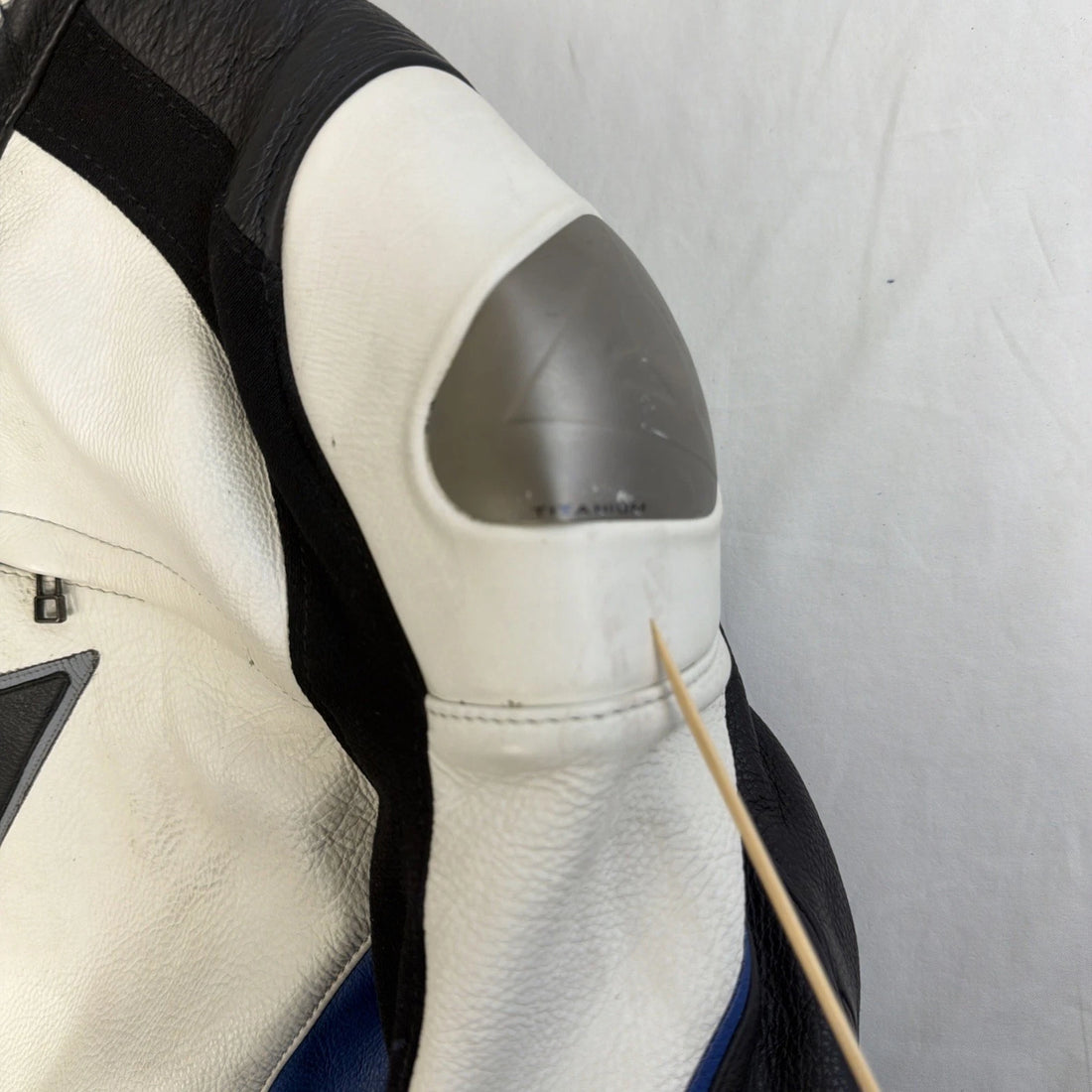 Dainese Leather Motorcycle Riding Jacket Size 48 EU Armored Padded