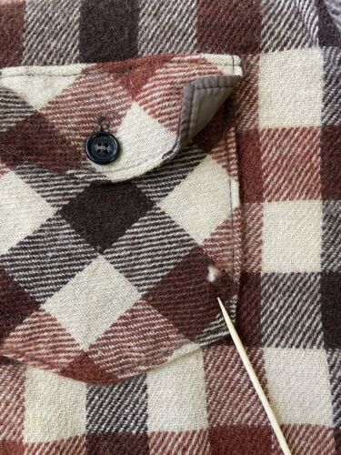 Vintage Woolrich Wool Button Up Shirt Size Large Brown Plaid