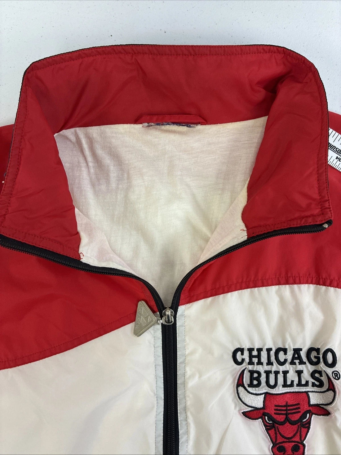 Vintage Chicago Bulls Apex One Windbreaker Light Jacket Size XL 90s NBA
