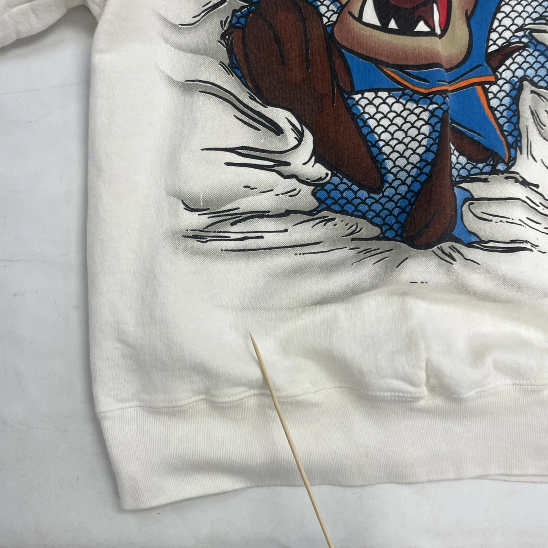 Vintage Taz Chicago Bulls Basketball Crewneck Sweatshirt Size Large 90s NBA