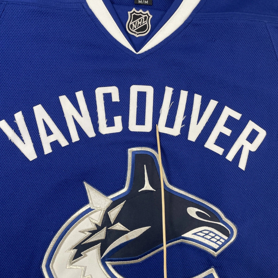 Vancouver Canucks Reebok Jersey Size Medium NHL