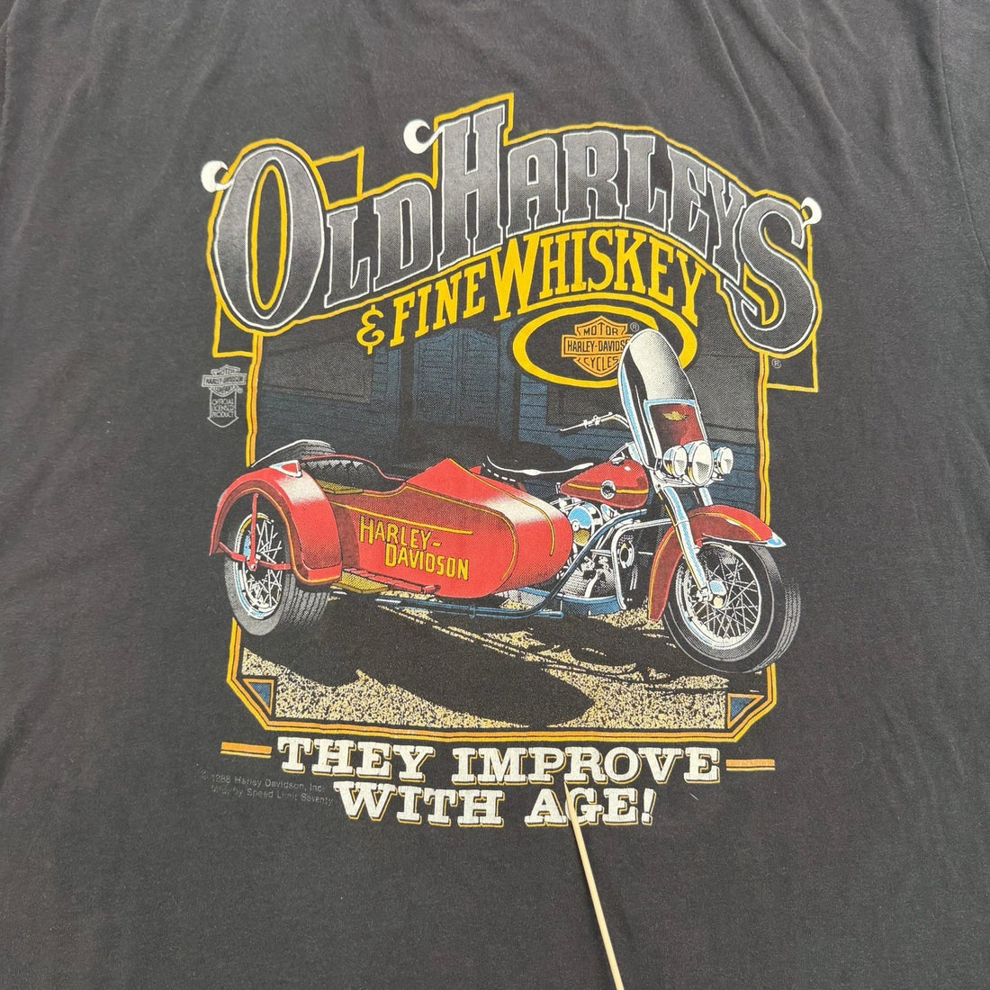 Vintage Old Harley Davidson And Fine Whiskey T-Shirt Size XL 1988 80s
