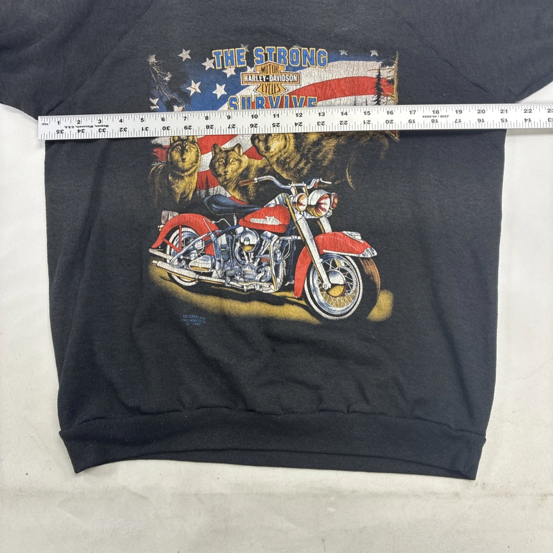 Vintage 3D Emblem Harley Davidson Motorcycles Strong Survive Sweatshirt Large