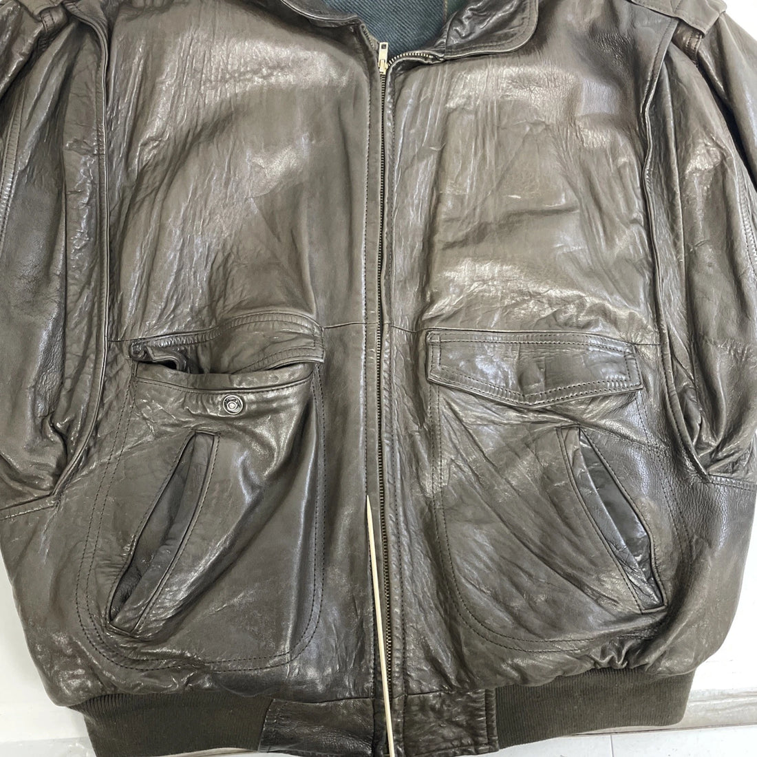 Vintage Gant The Rugger Leather Bomber Jacket Size Large Plaid Lined
