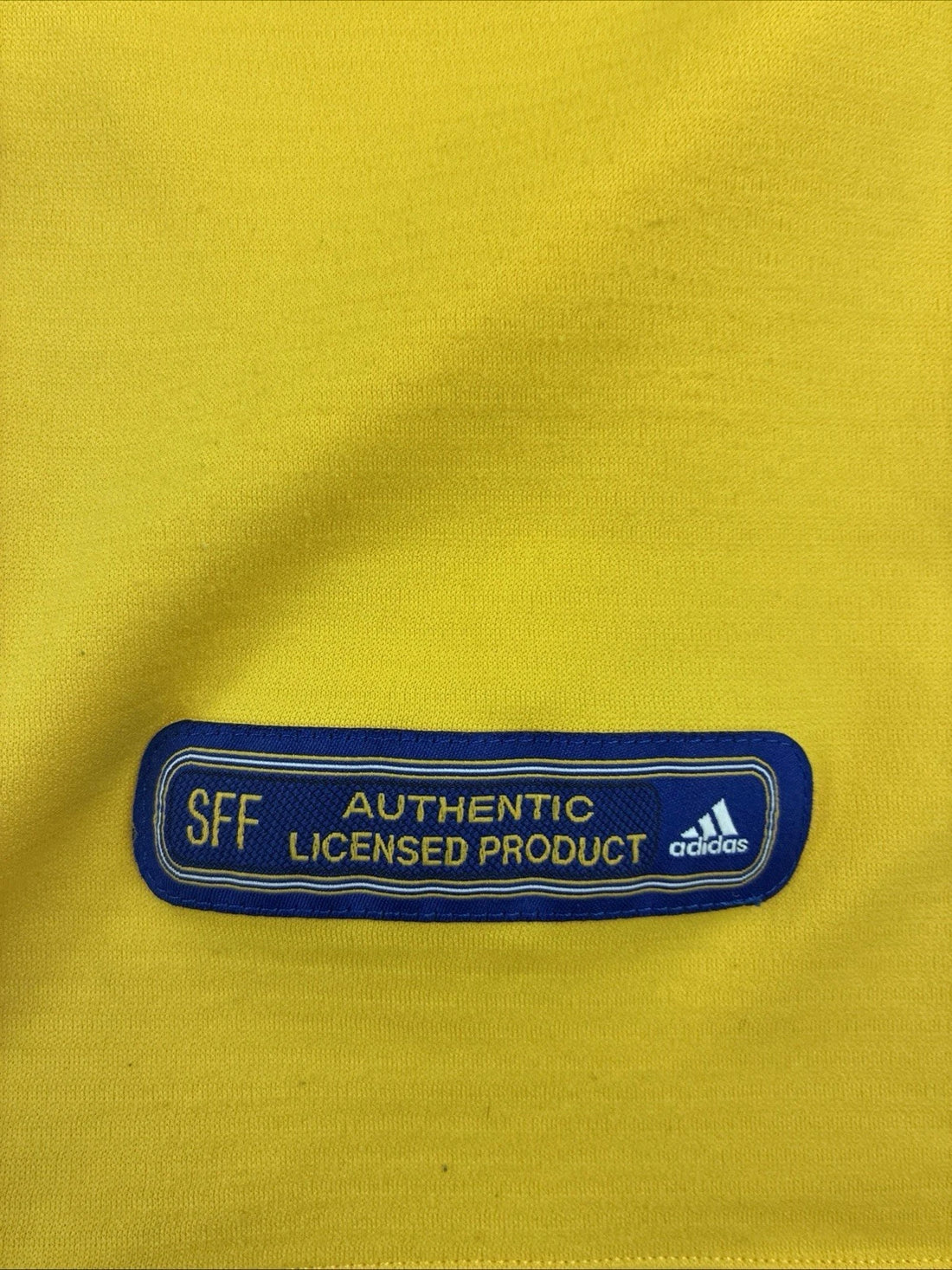 Vintage Sweden Adidas Soccer Football Jersey Size Medium FIFA