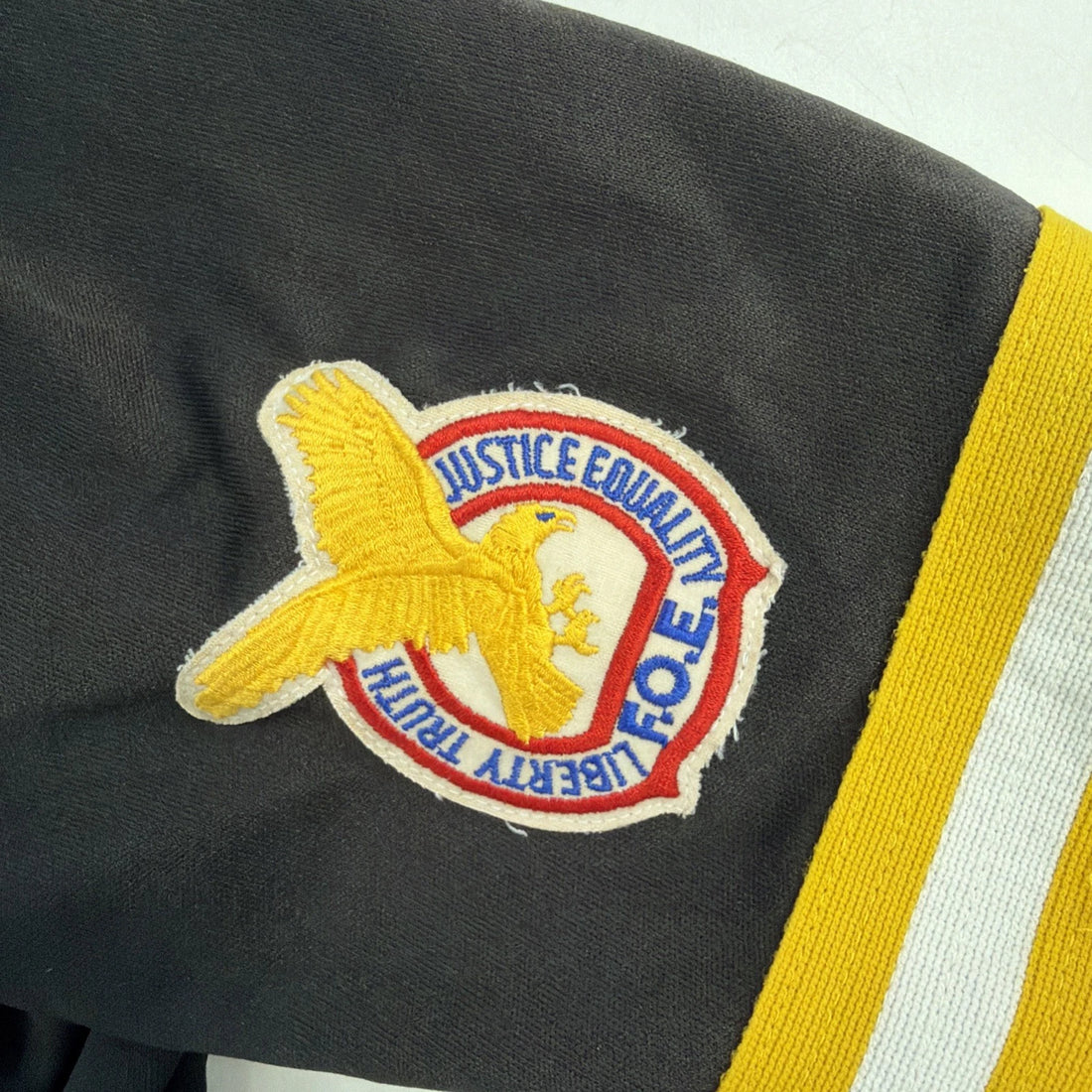 Vintage Pittsburgh Pirates Majestic Jersey Size Small #9 MLB