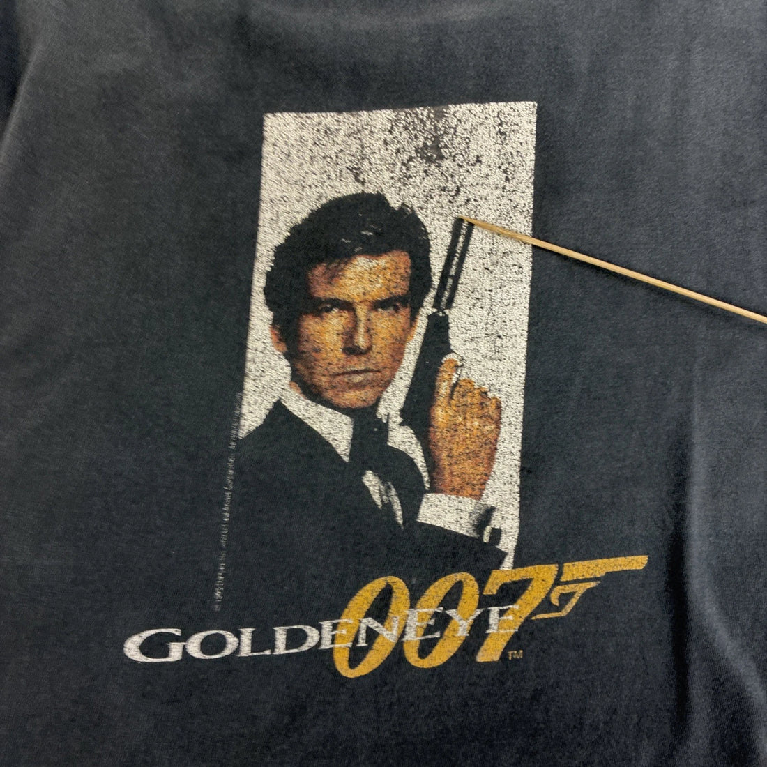 Vintage James Bond Goldeneye 007 Promo T-Shirt Size Large 90s