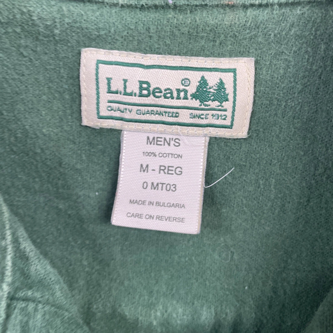 Vintage L.L. Bean Button Up Shirt Size Medium Green