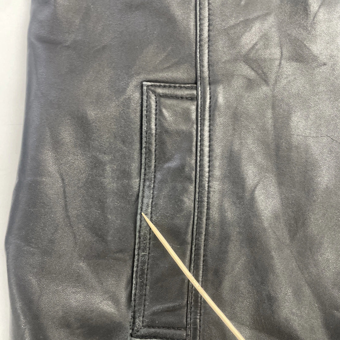 Danier Leather Coat Jacket Womens Size Large Black