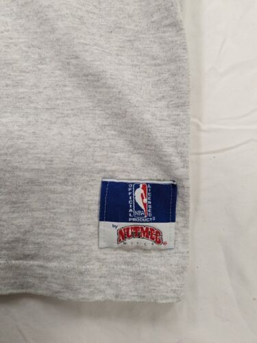 Vintage Minnesota Timberwolves Nutmeg T-Shirt Size XL 90s NBA