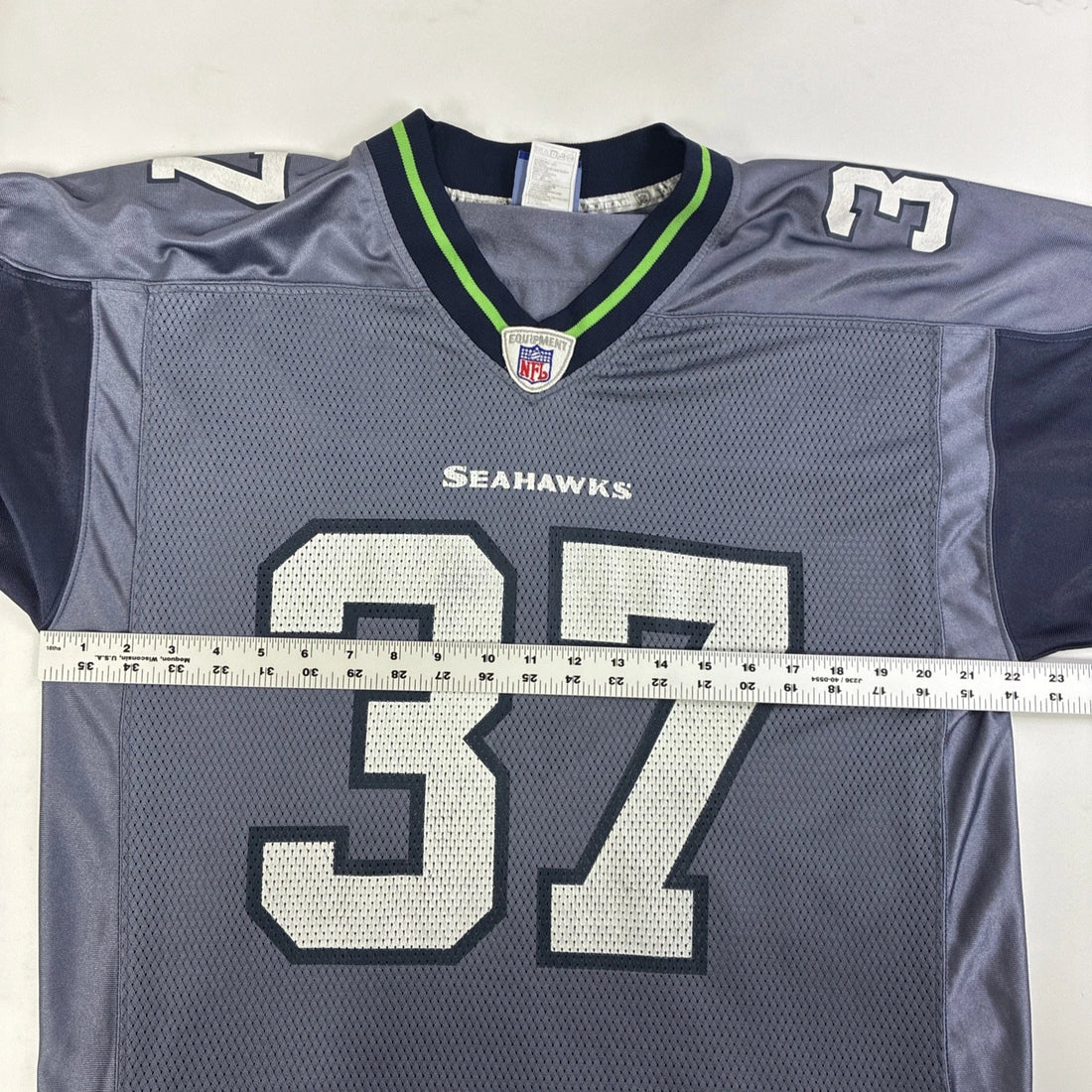 Vintage Seattle Seahawks Shaun Alexander Reebok Jersey Size Medium NFL