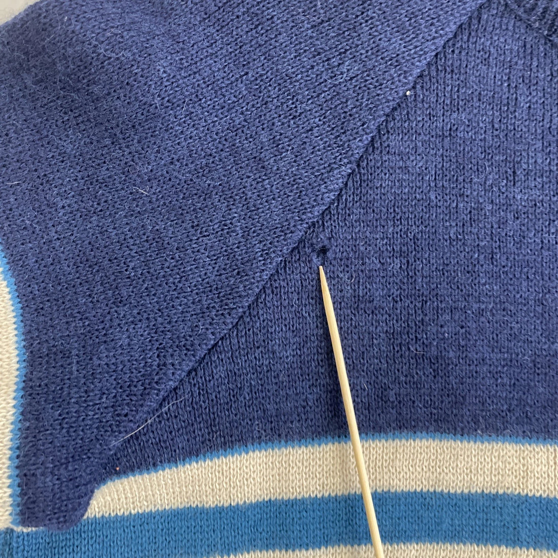 Vintage Jonathan Richards Wool Knit Crewneck Sweater Size Large Striped