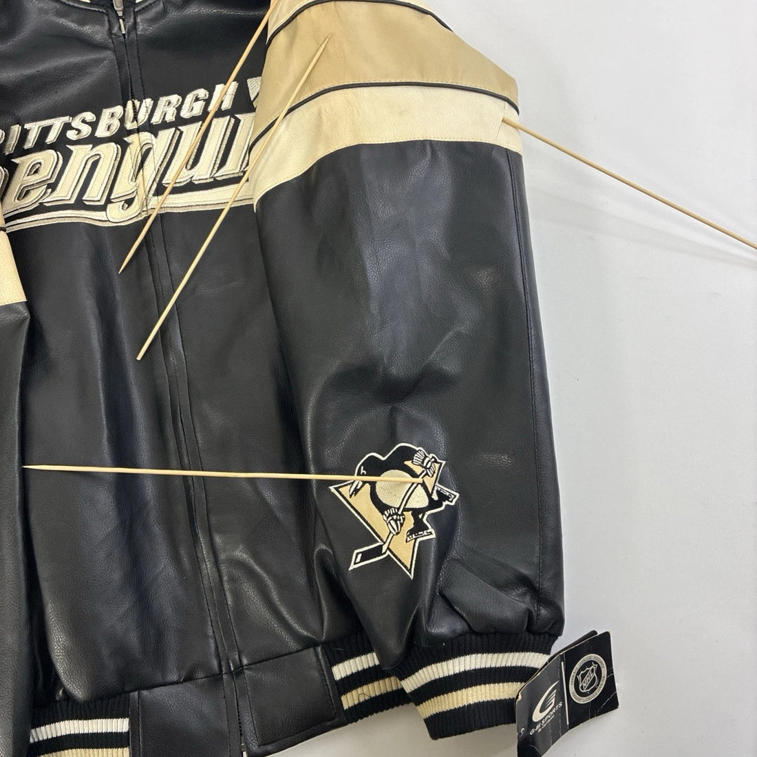 Pittsburgh Penguins G-III Varsity Jacket Medium NHL NWT