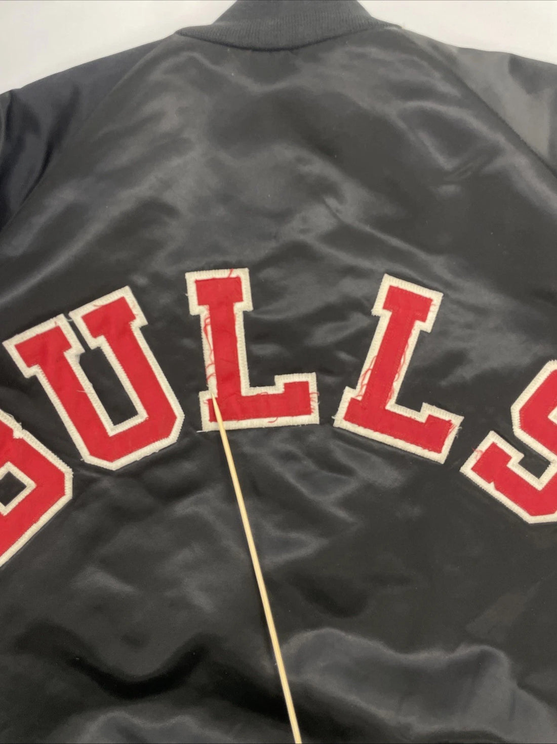 Vintage Chicago Bulls Chalk Line Satin Bomber Jacket Size XL 90s NBA