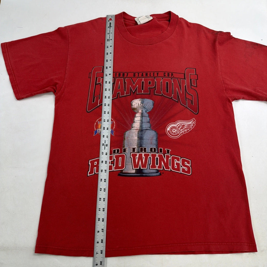 Vintage Detroit Red Wings Stanley Cup Champs T-Shirt Size Large 1997 90s NHL
