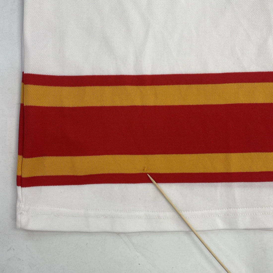 Vintage Calgary Flames CCM Hockey Jersey Size Large 90s NHL