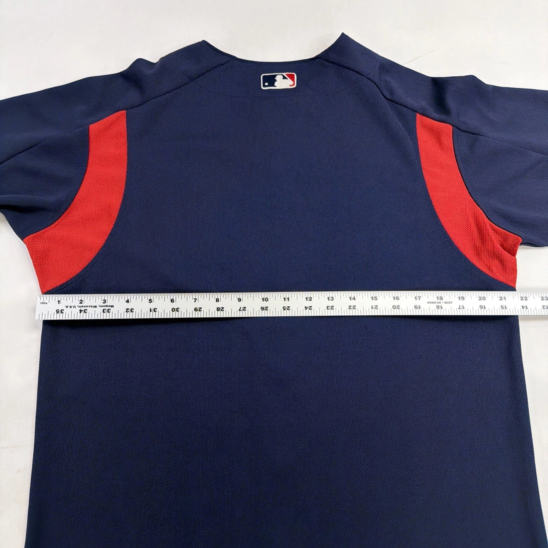 Cleveland Indians Majestic Jersey Size Large MLB