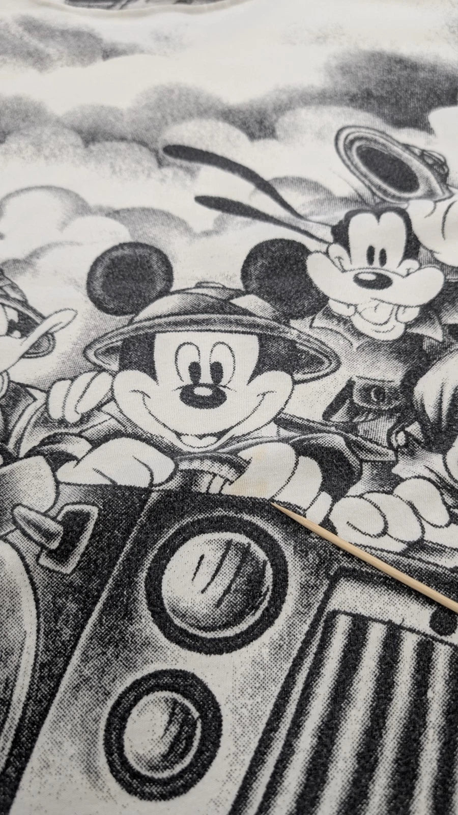 Vintage Mickey Mouse Disney T-Shirt Size Medium 90s