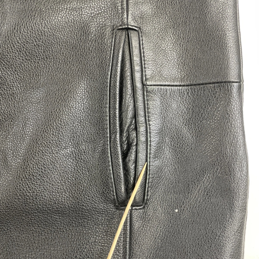 Danier Leather Coat Jacket Size Large Black