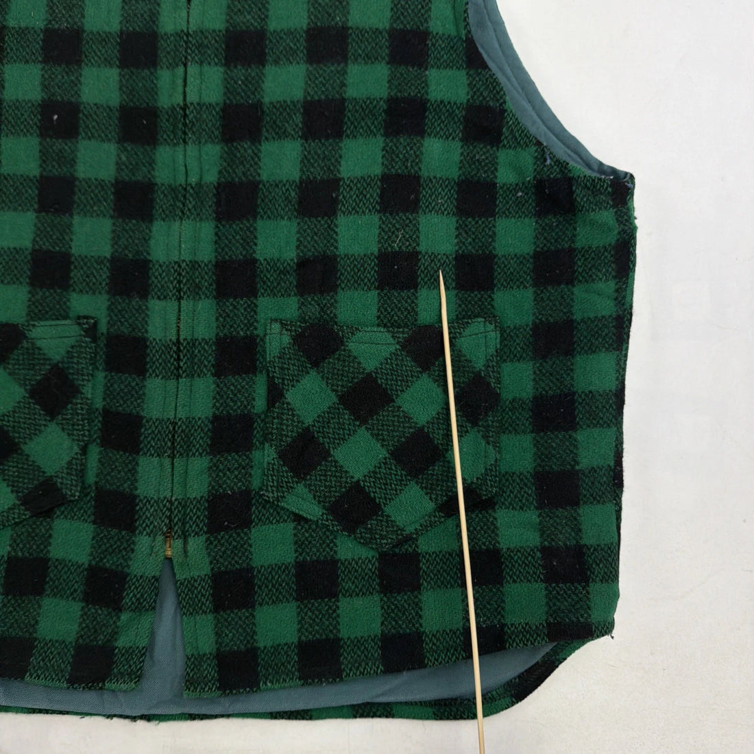 Vintage Johnson Woolen Mills Wool Vest Jacket Size Large Green Buffalo Plaid