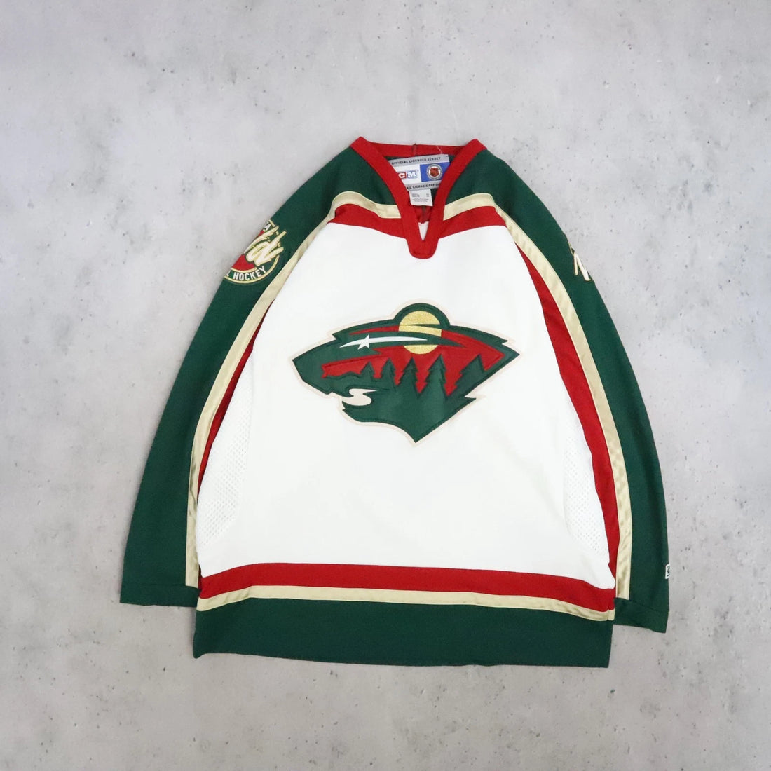 Vintage Minnesota Wild CCM Jersey Size XL NHL