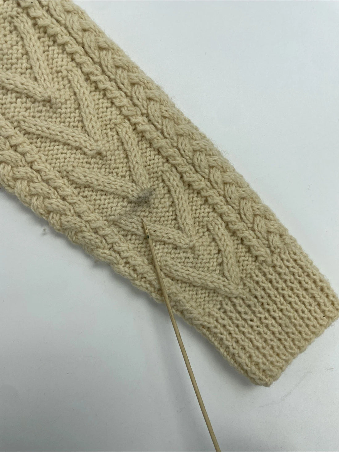 Vintage Gaeltarra Wool Cable Chunky Fisherman Knit Sweater Size 42 Ireland