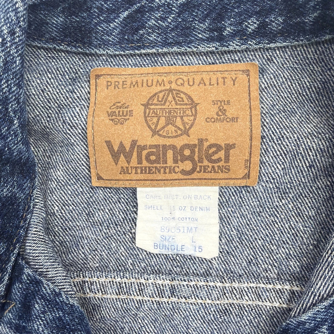 Vintage Wrangler Denim Trucker Jacket Size Large Blue