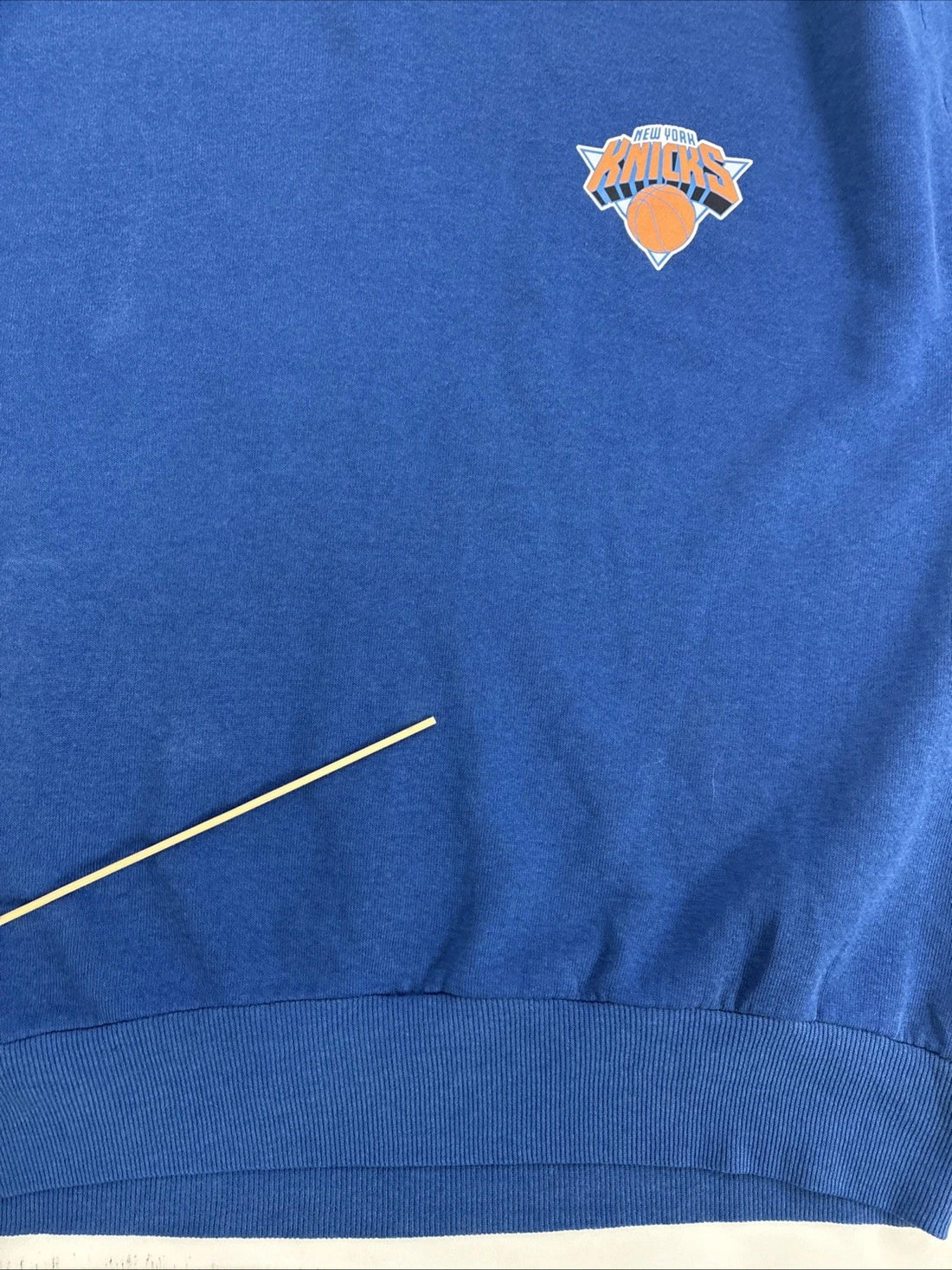 New York Knicks Crewneck Sweatshirt Size Medium NBA