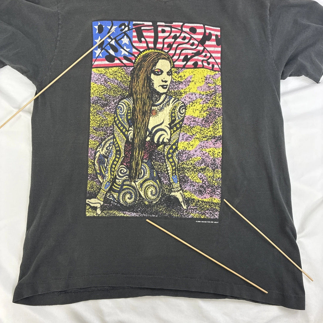 Vintage Red Hot Chili Peppers Tattoo Girl Kozik T-Shirt Size Large RHCP 1992 90s