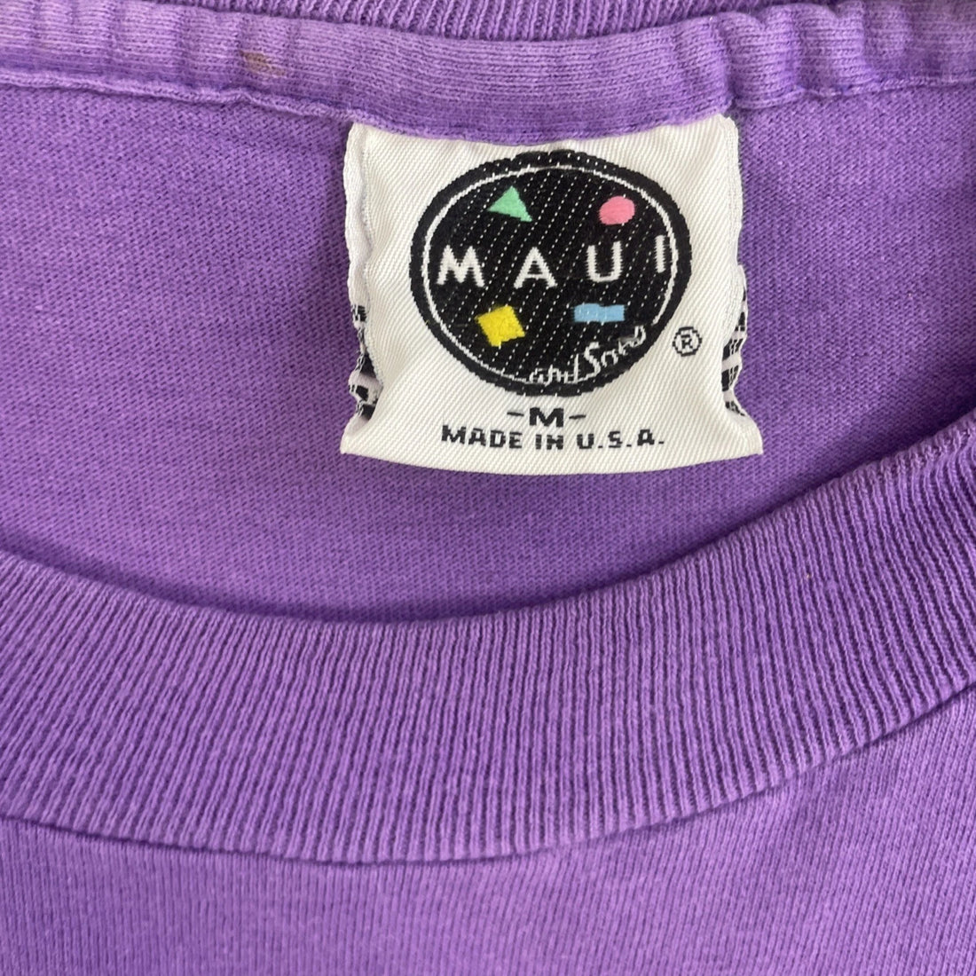 Vintage Maui And Sons Shark Surf T-Shirt Size Medium Purple 90s