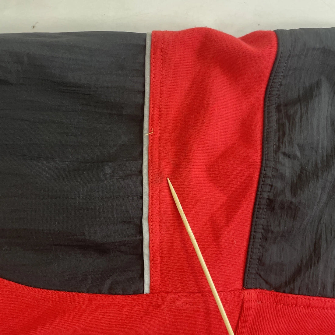 Vintage Detroit Red Wings Street Nike Jersey Sweatshirt Size Large NHL